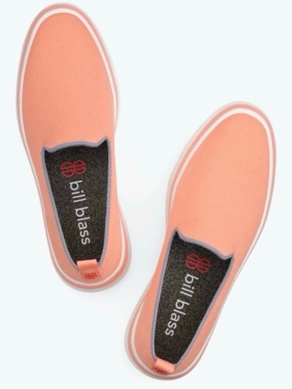 Bill blass women’s fashion Sneaker size 8.5 color Apricot fall shoes